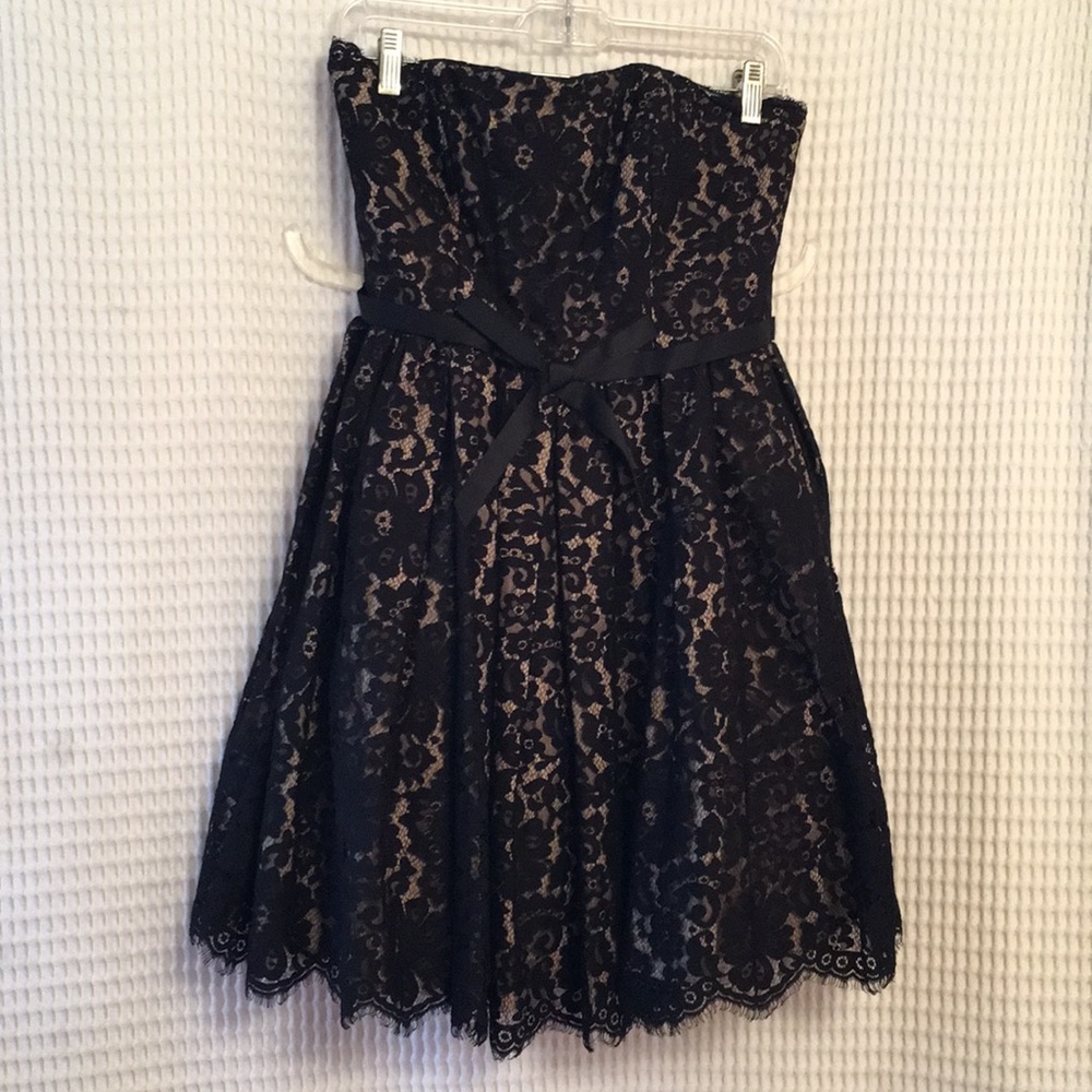 Strapless Black lace dress